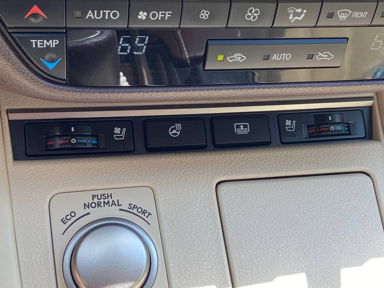 Lexus ES 300h 2016 — Миниатюра 12