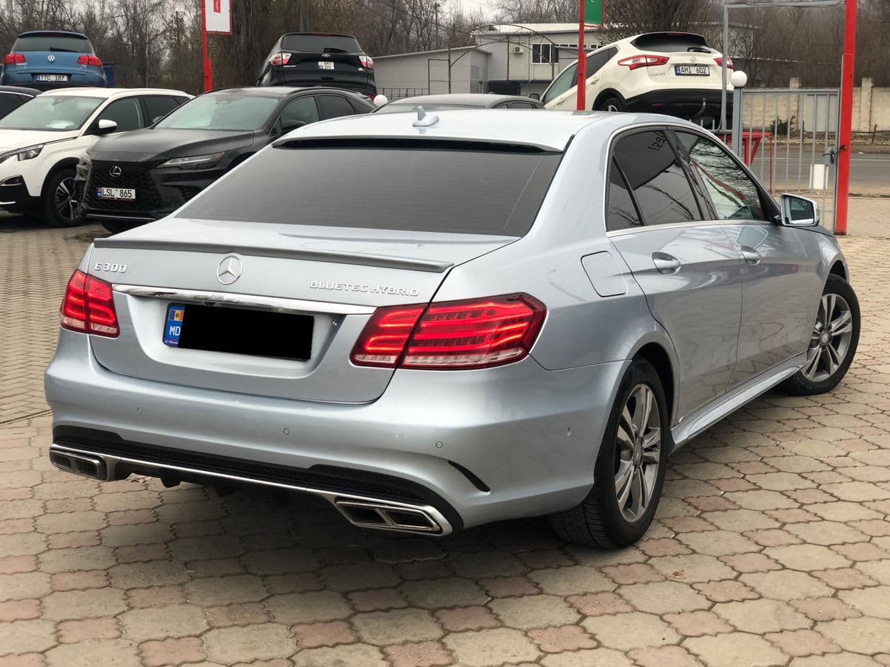 Mercedes E 300h 2013 — Миниатюра 3