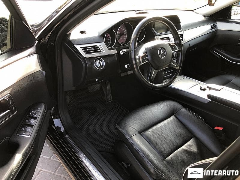 2015 Mercedes E 200 — Miniatură 7