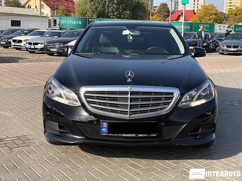 2015 Mercedes E 200 — Miniatură 2