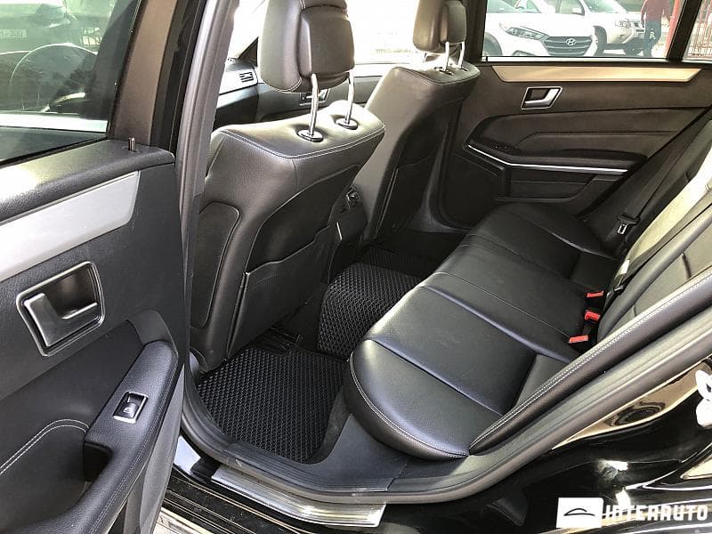 2015 Mercedes E 200 — Miniatură 14
