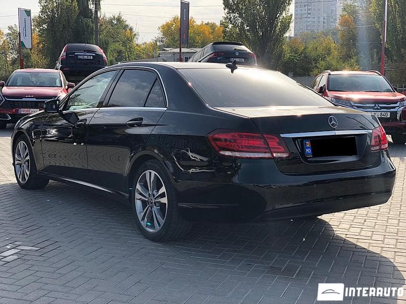 2015 Mercedes E 200 — Miniatură 6