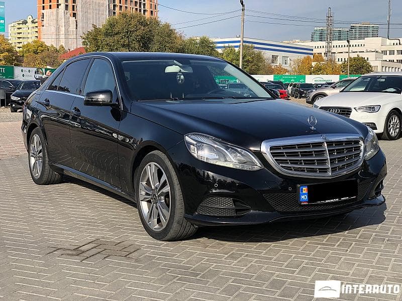2015 Mercedes E 200 — Miniatură 3