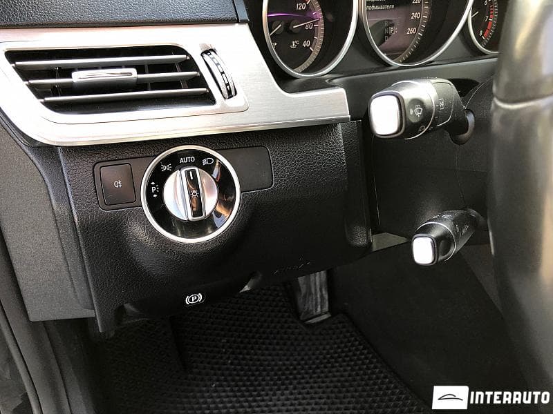 2015 Mercedes E 200 — Miniatură 9