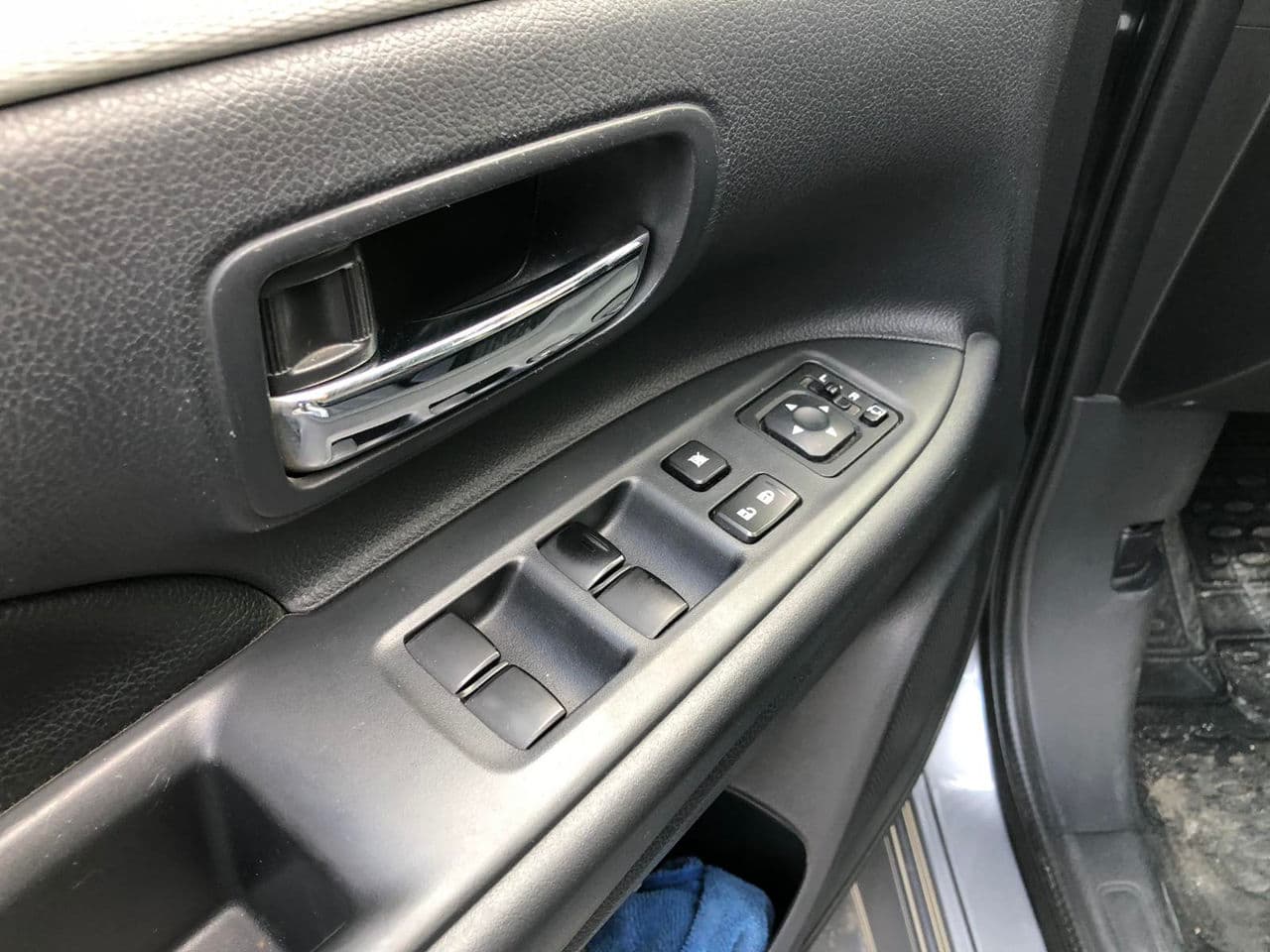 Mitsubishi Outlander 2013 — Миниатюра 9