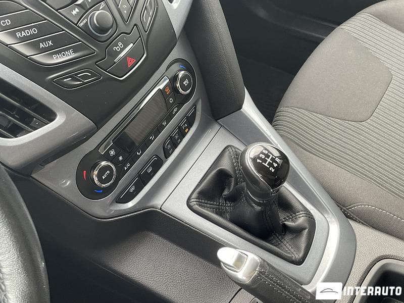 2012 Ford Focus — Miniatură 16