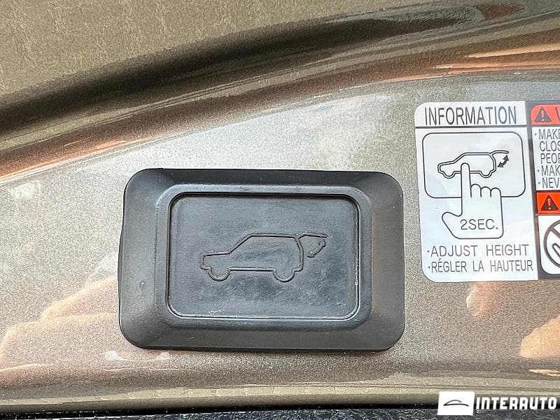 2015 Toyota Rav-4 — Miniatură 19