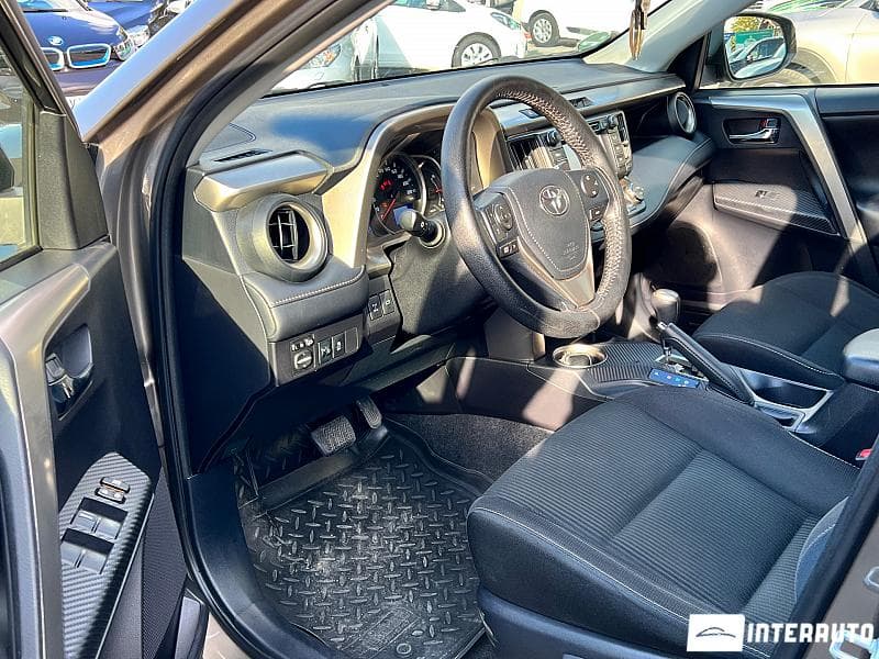 2015 Toyota Rav-4 — Miniatură 5