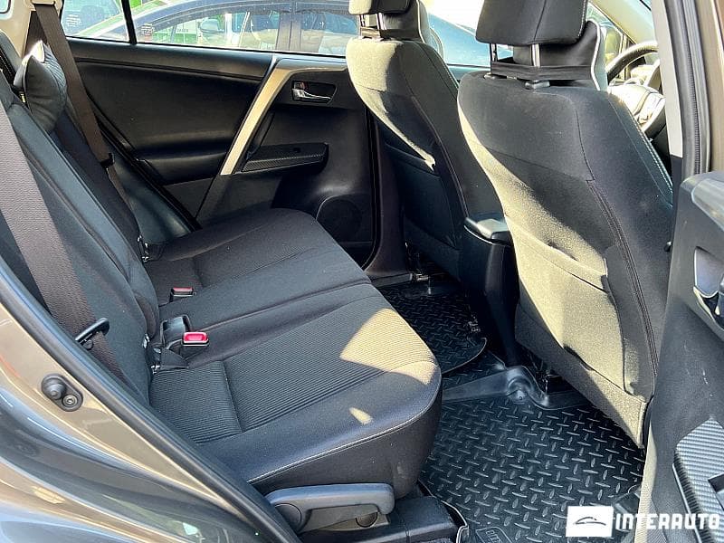 2015 Toyota Rav-4 — Miniatură 17