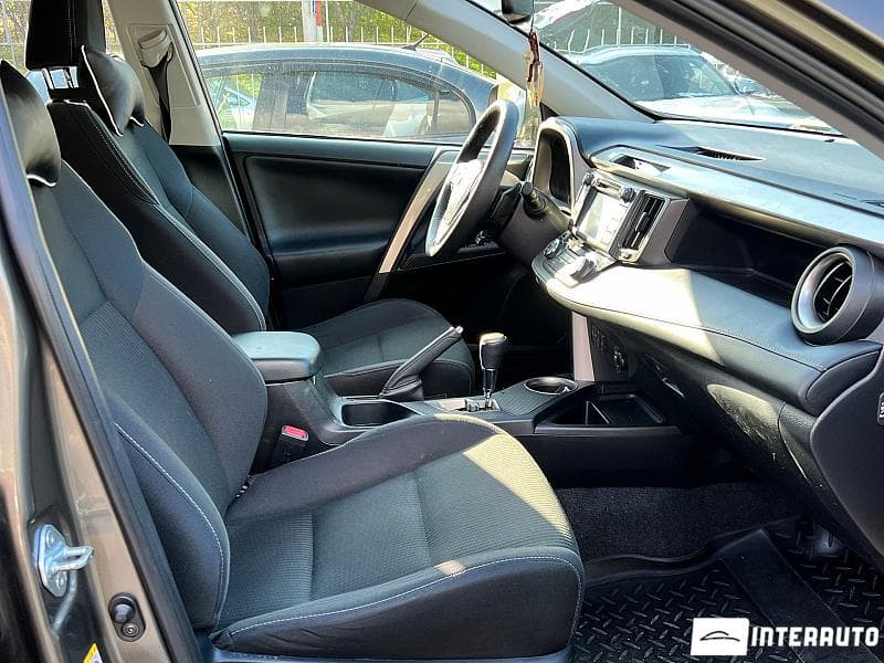 2015 Toyota Rav-4 — Miniatură 6