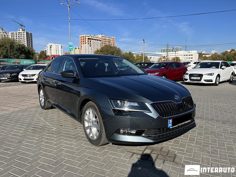 2017 Skoda Superb — Miniatură 3