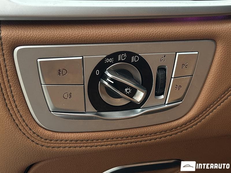 BMW 740e 2017 — Миниатюра 21