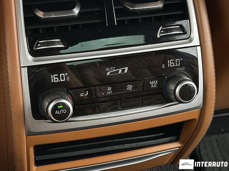 BMW 740e 2017 — Миниатюра 14