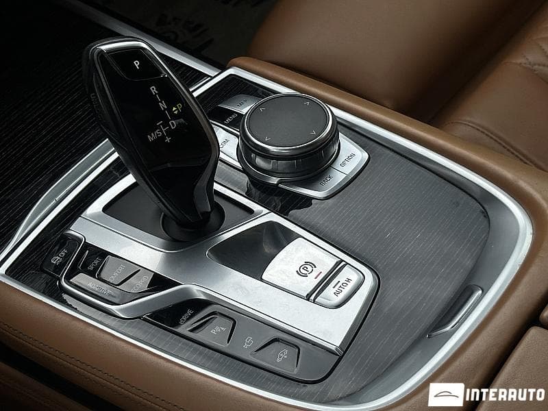 BMW 740e 2017 — Миниатюра 12