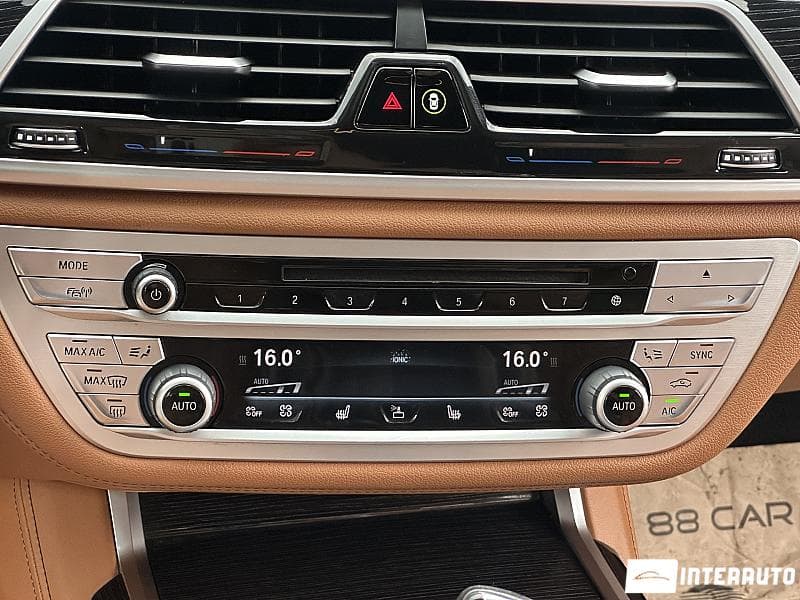 BMW 740e 2017 — Миниатюра 11