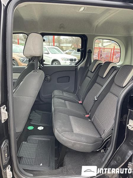 2013 Renault Kangoo — Miniatură 16