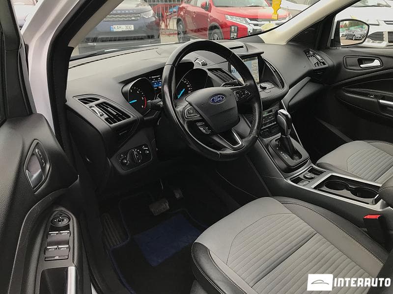 2017 Ford Kuga — Miniatură 7