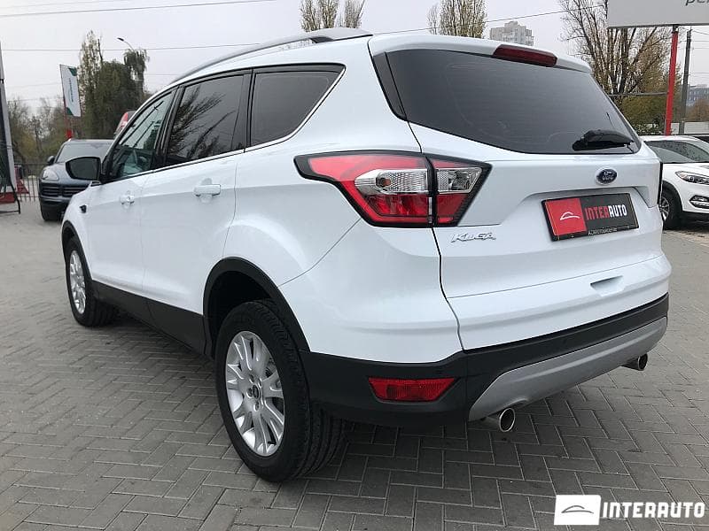 2017 Ford Kuga — Miniatură 6