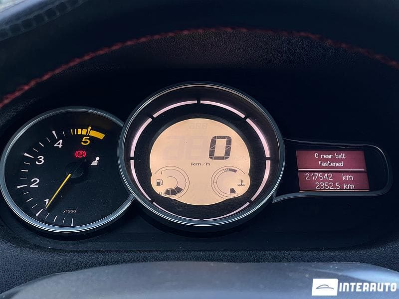 2012 Renault Megane — Miniatură 10