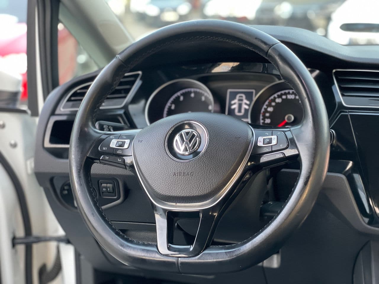 Volkswagen Touran 2016 — Миниатюра 10
