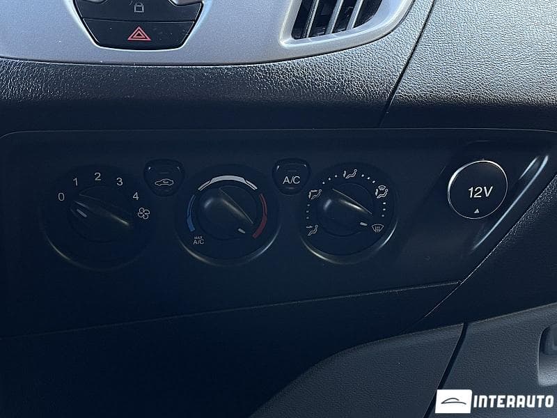 2015 Ford Transit — Miniatură 17