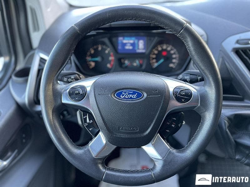 2015 Ford Transit — Miniatură 10
