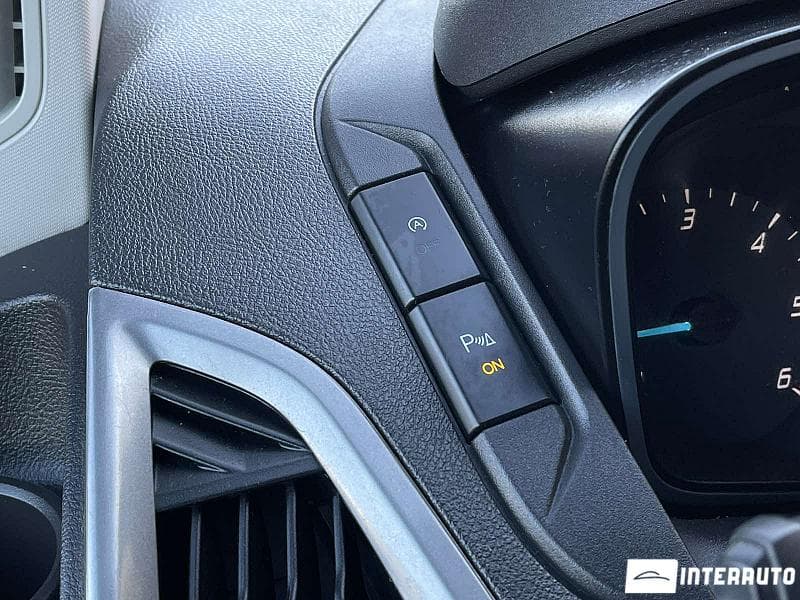 2015 Ford Transit — Miniatură 12