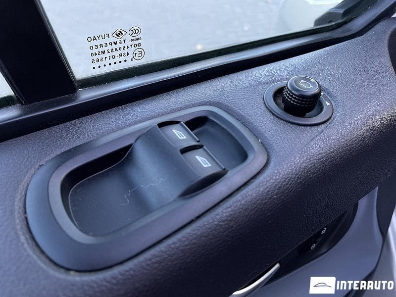 2015 Ford Transit — Miniatură 6