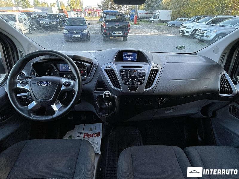 2015 Ford Transit — Miniatură 9