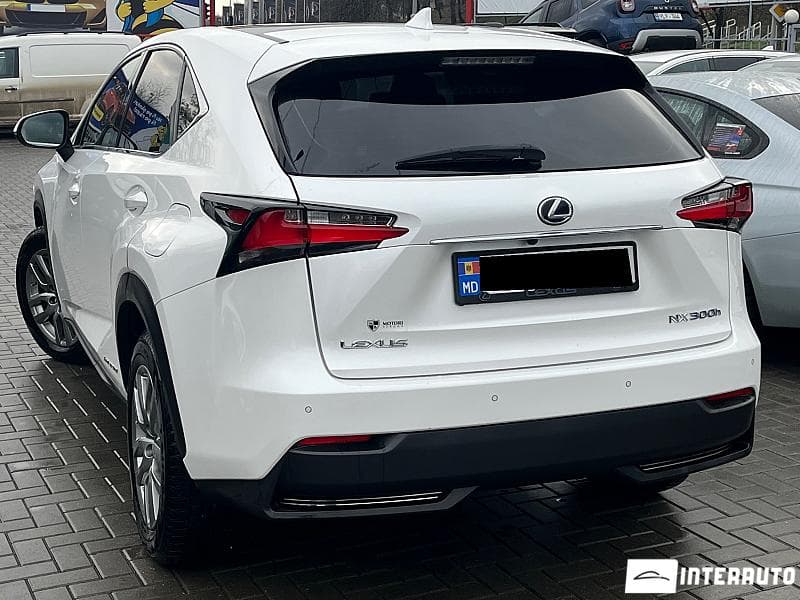 2016 Lexus NX 300H — Miniatură 3