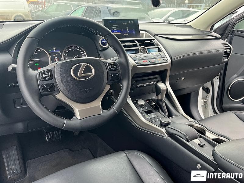 2016 Lexus NX 300H — Miniatură 8