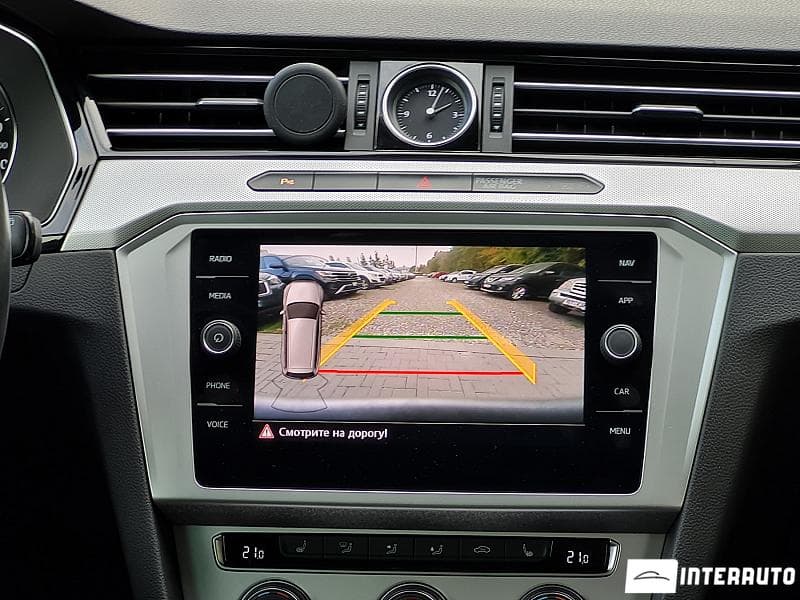 2018 Volkswagen Passat — Miniatură 11