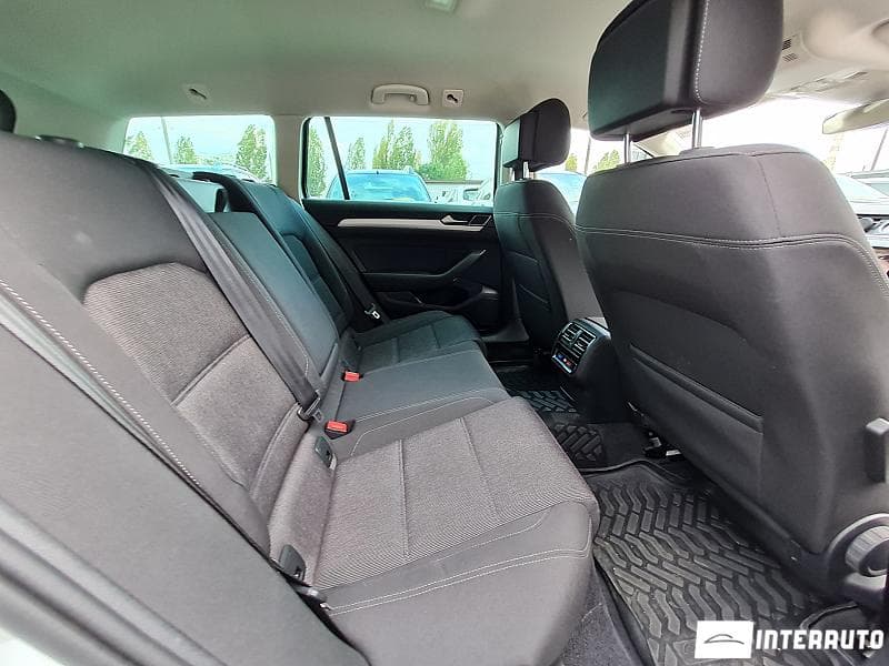 2018 Volkswagen Passat — Miniatură 15