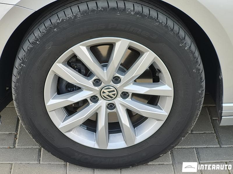 2018 Volkswagen Passat — Miniatură 5