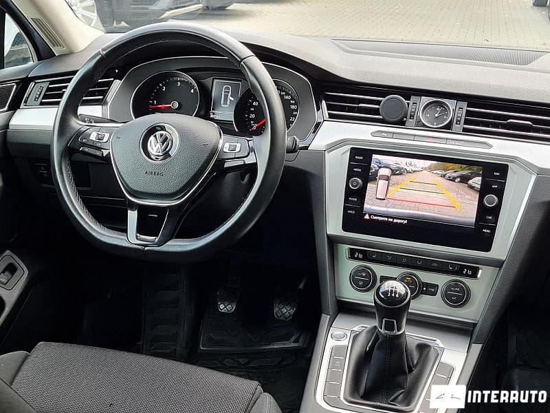 2018 Volkswagen Passat — Miniatură 8