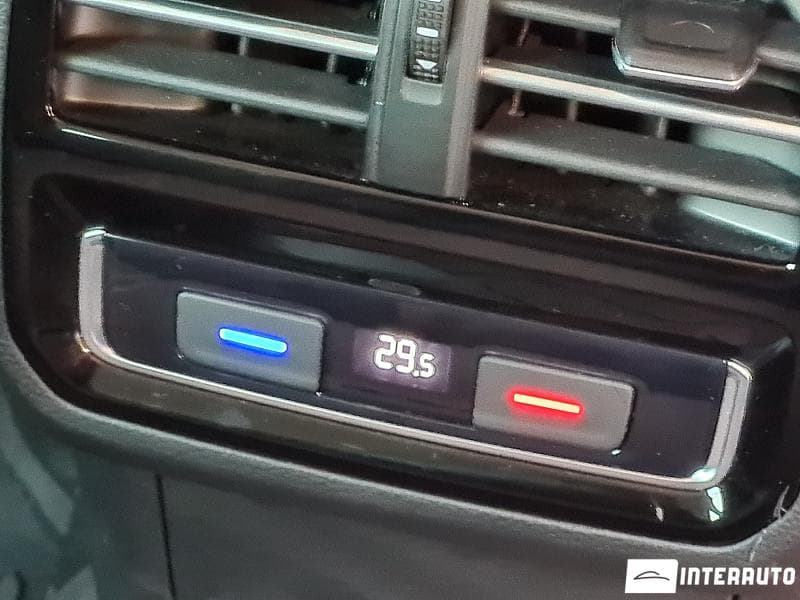 2018 Volkswagen Passat — Miniatură 17