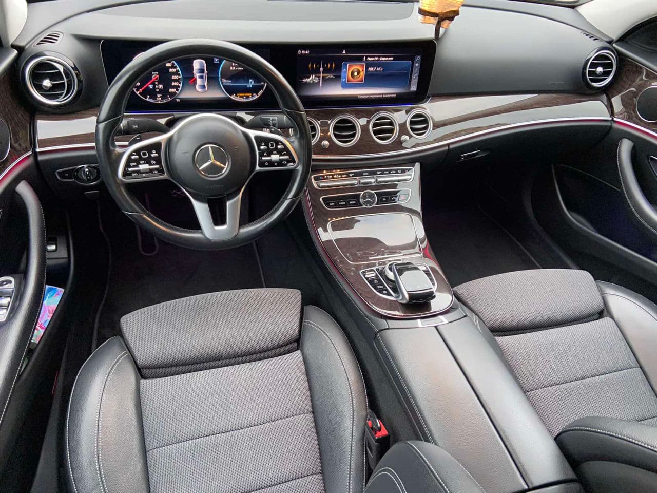 Mercedes E 200 2019 — Миниатюра 8