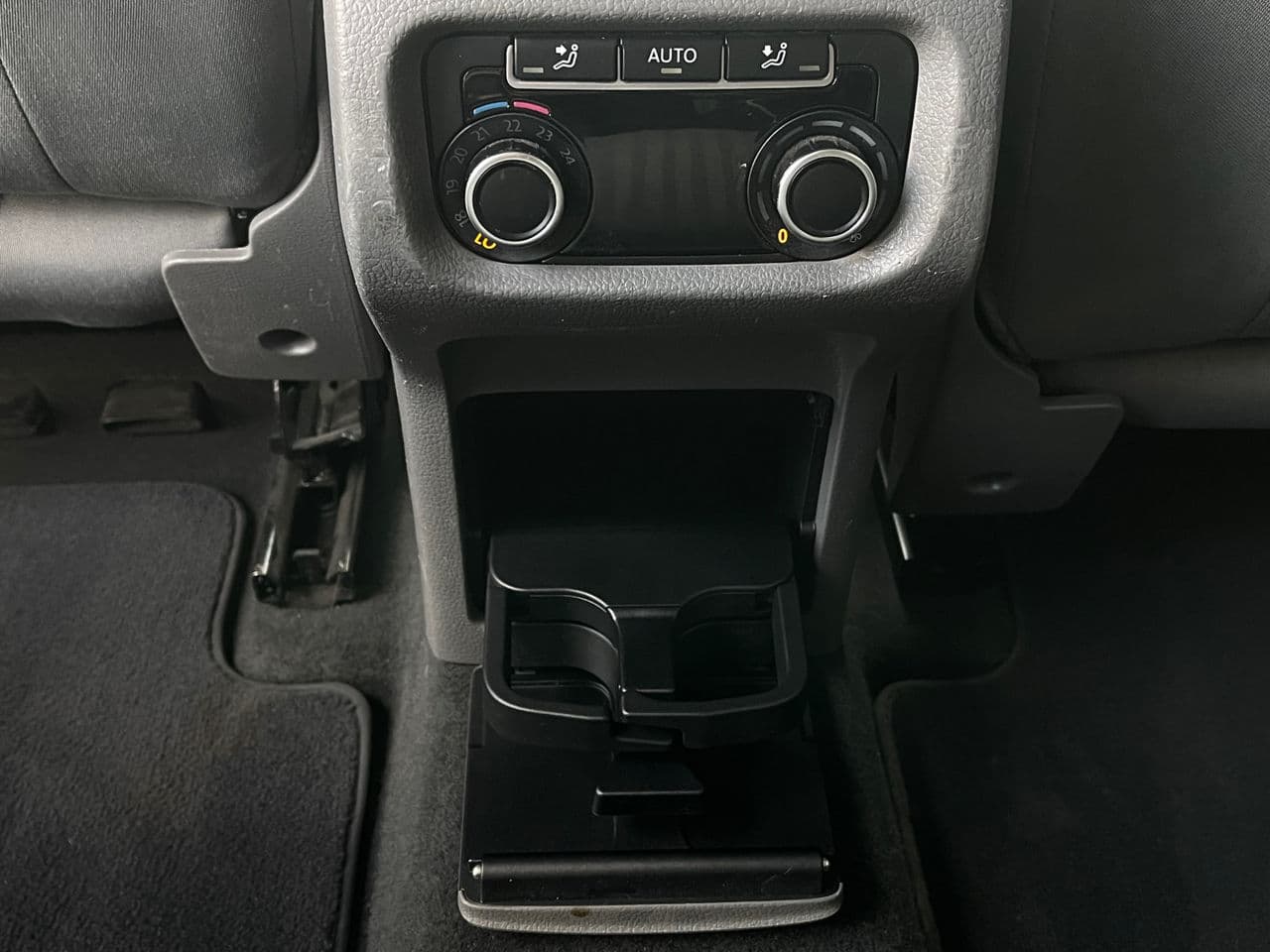 Seat Alhambra 2011 — Миниатюра 17