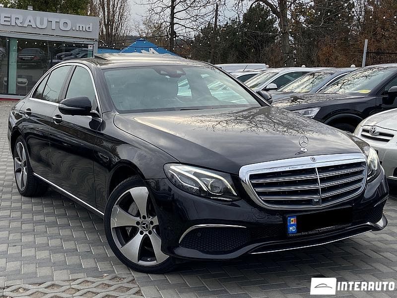 2017 Mercedes E 220 — Miniatură 2