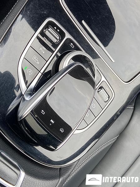 2017 Mercedes E 220 — Miniatură 17