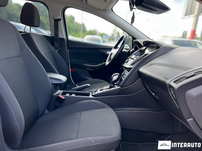 2016 Ford Focus — Miniatură 16