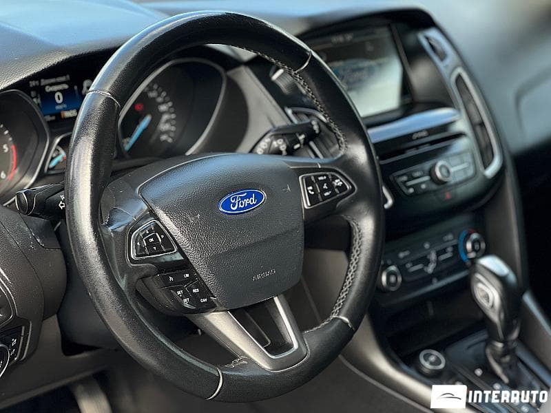 2016 Ford Focus — Miniatură 9