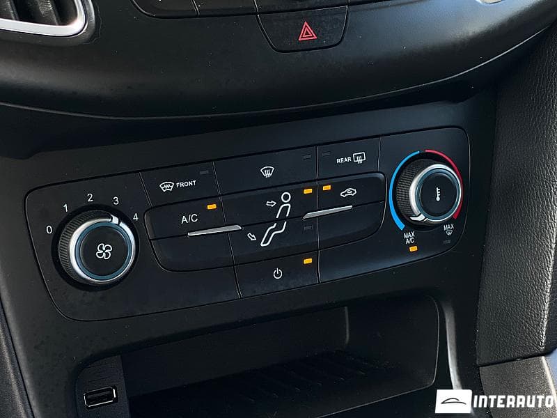 2016 Ford Focus — Miniatură 13