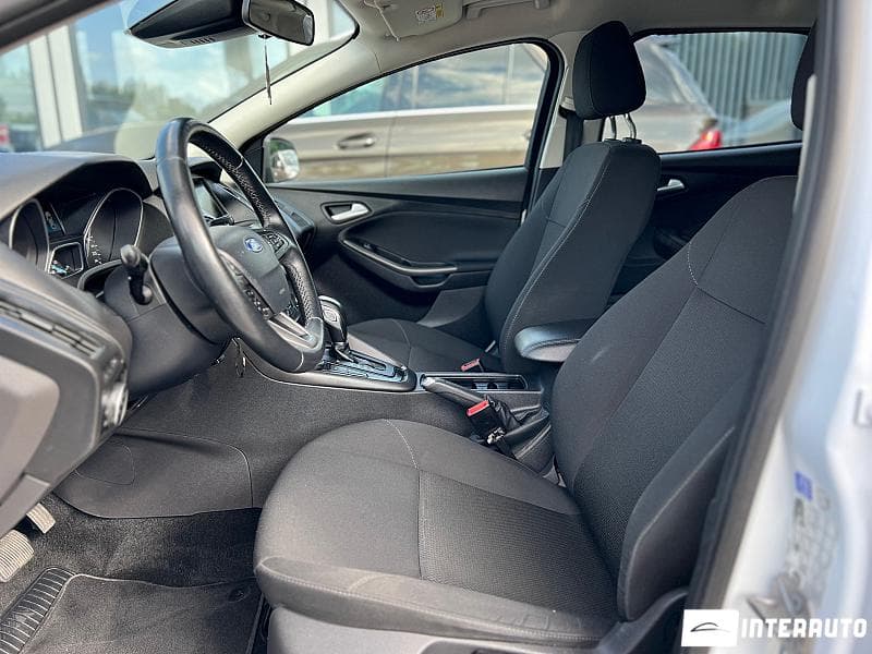 2016 Ford Focus — Miniatură 7