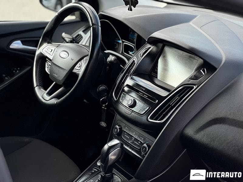 2016 Ford Focus — Miniatură 17