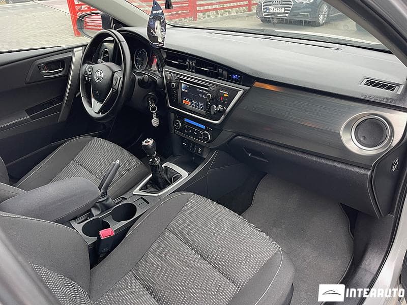 2013 Toyota Auris — Miniatură 7