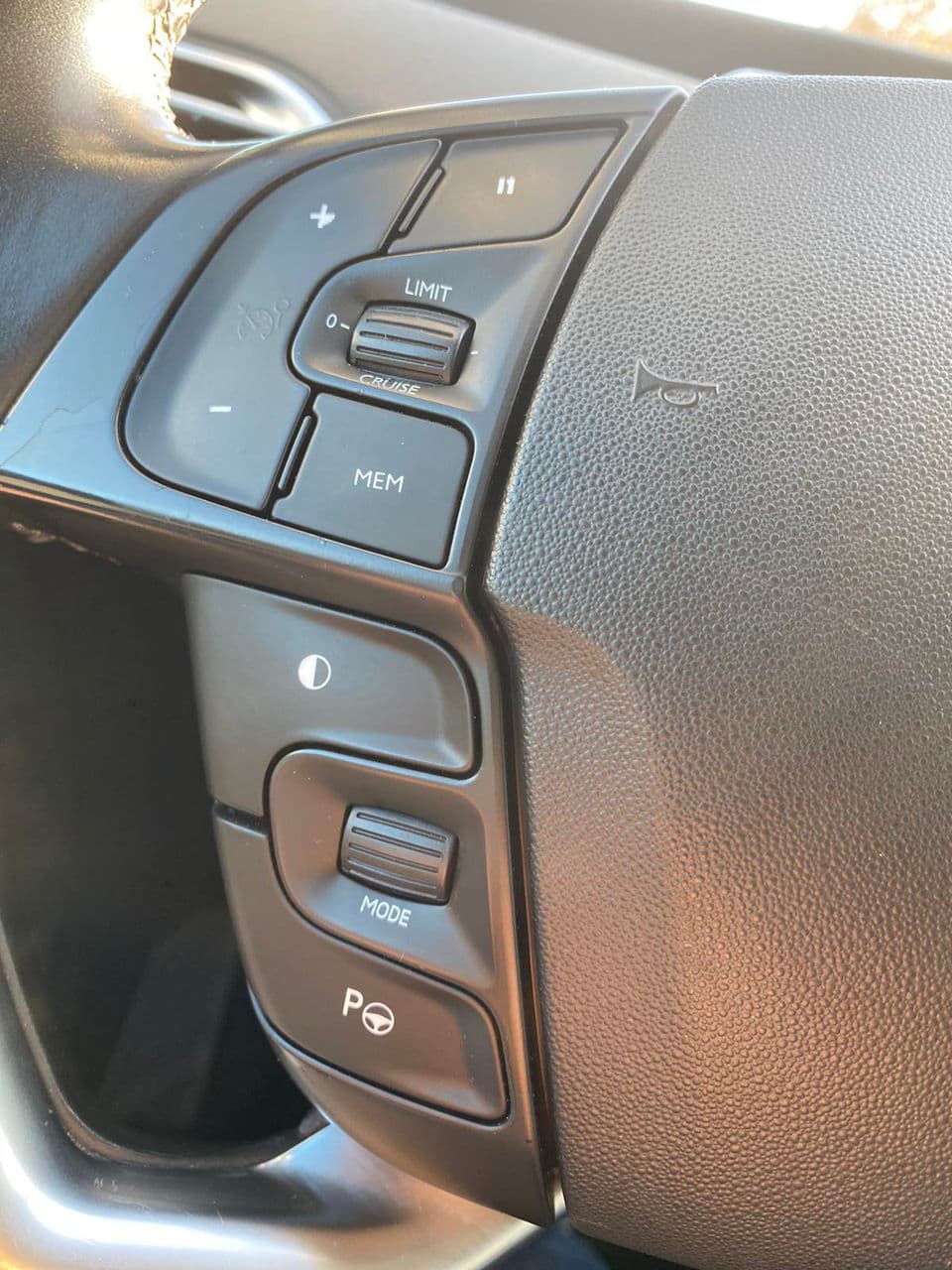 Citroen C4 Picasso 2015 — Миниатюра 9