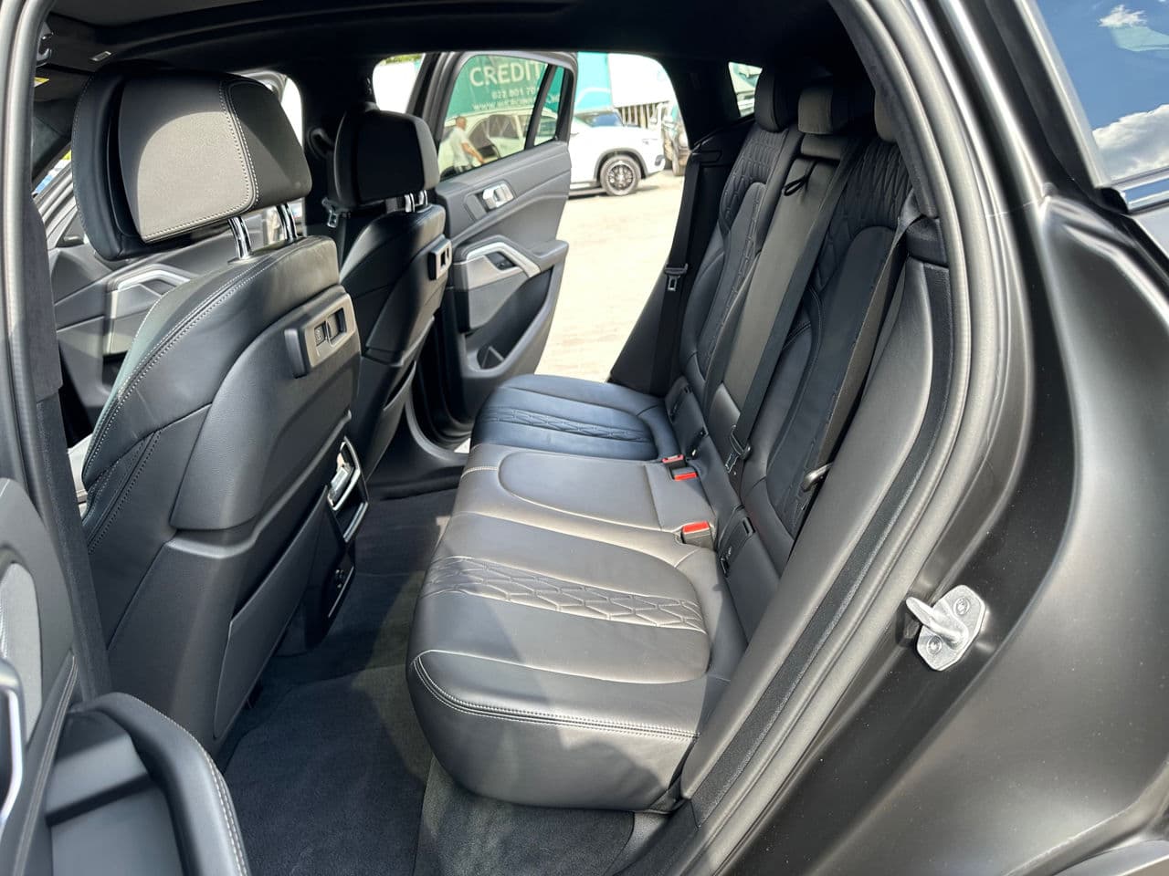 BMW X6 4.0i 2020 — Миниатюра 17