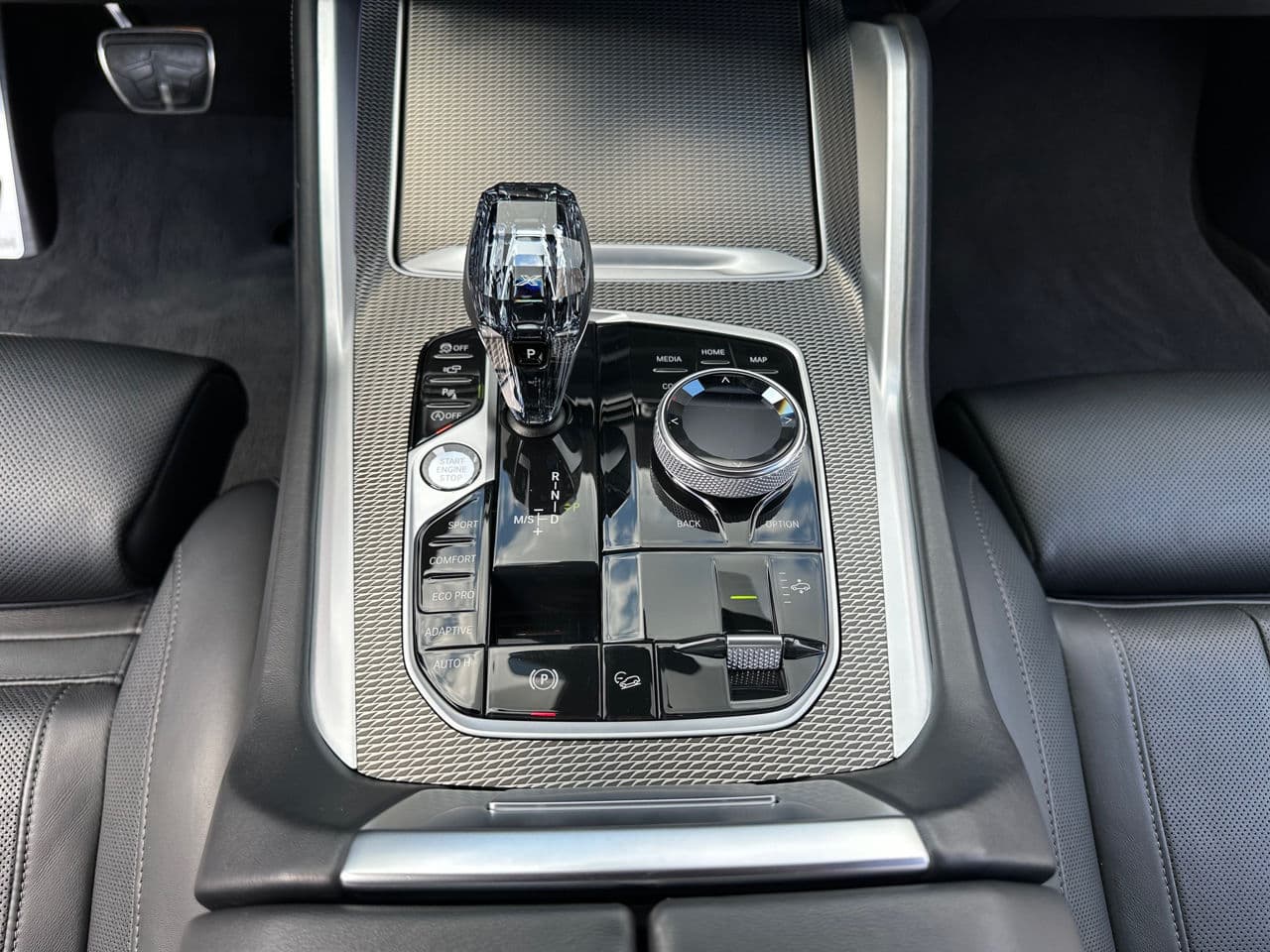 BMW X6 4.0i 2020 — Миниатюра 11