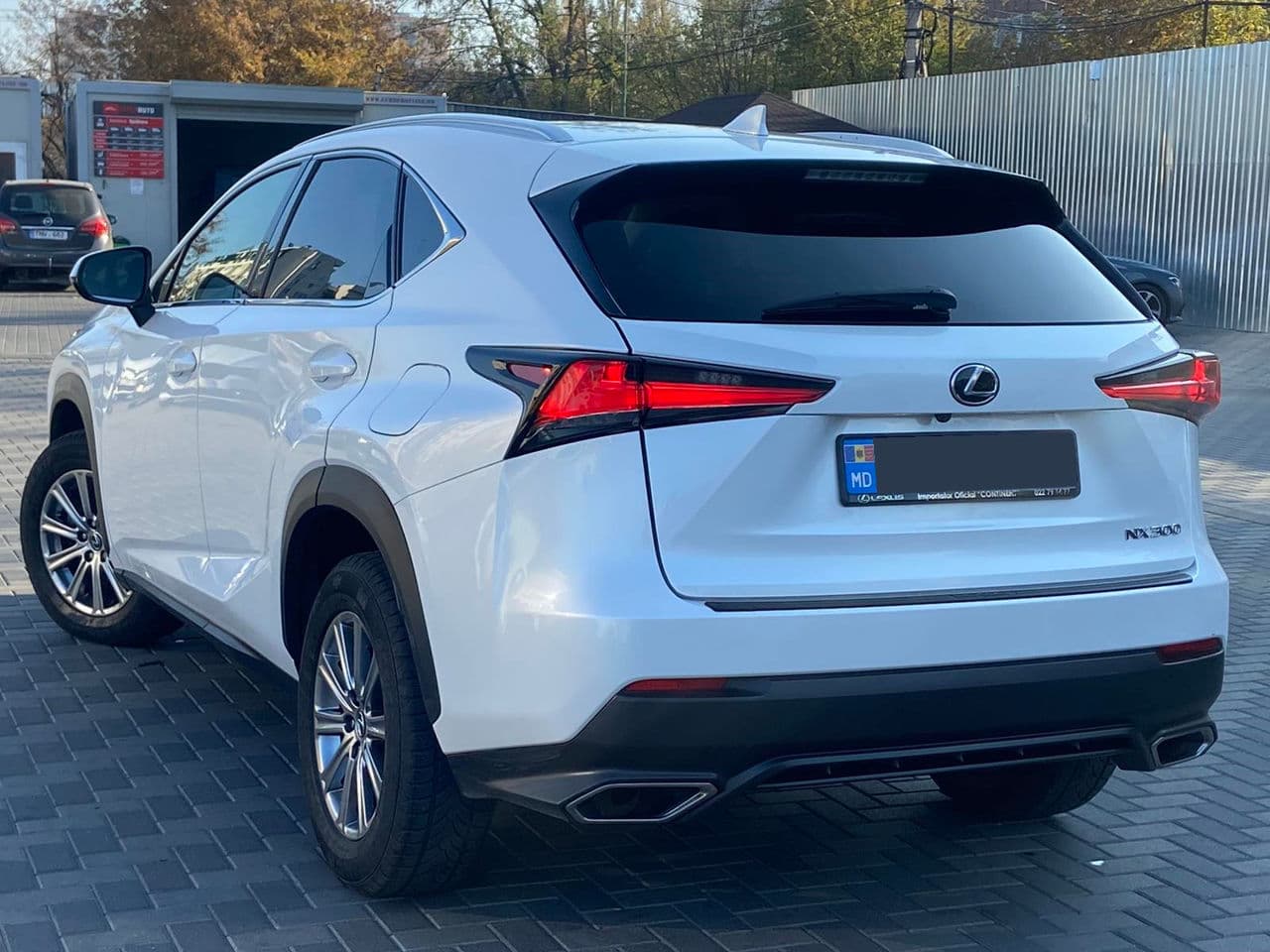 Lexus NX 300 2018 — Миниатюра 4
